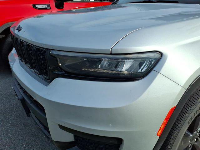 2023 Jeep Grand Cherokee L Altitude 4x4 2023 Jeep Grand Cherokee L Altitude 4x4