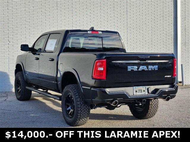 2025 RAM Ram 1500 RAM 1500 LARAMIE CREW CAB 4X4 57 BOX