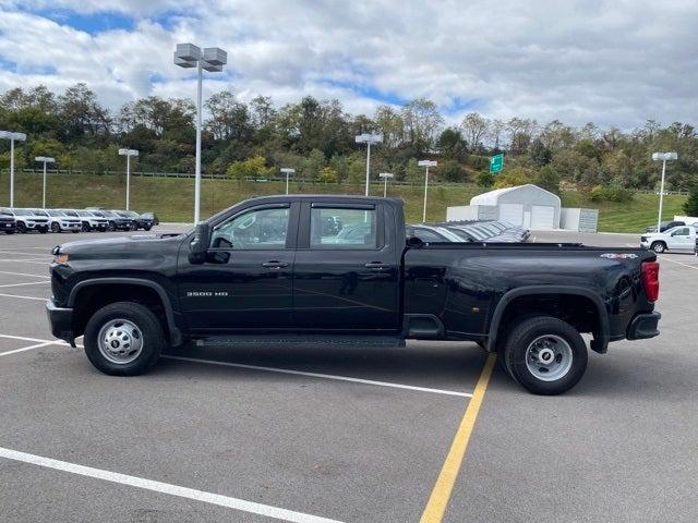 2022 Chevrolet Silverado 3500HD 4WD Crew Cab Long Bed WT