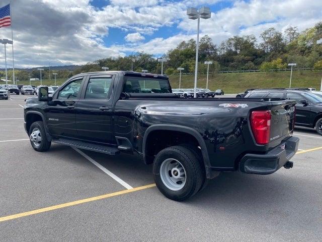 2022 Chevrolet Silverado 3500HD 4WD Crew Cab Long Bed WT