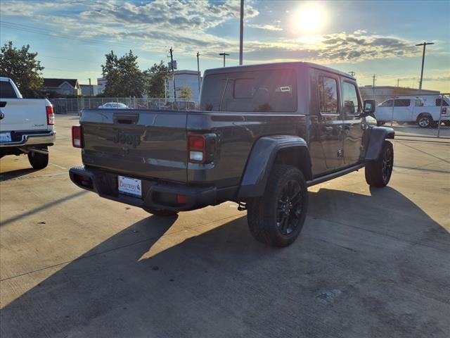 2025 Jeep Gladiator GLADIATOR NIGHTHAWK 4X4