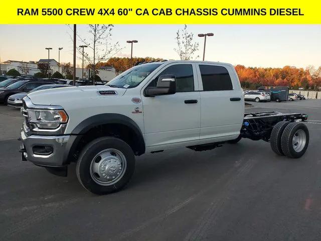2024 RAM Ram 5500 Chassis Cab RAM 5500 TRADESMAN CHASSIS CREW CAB 4X4 60 CA