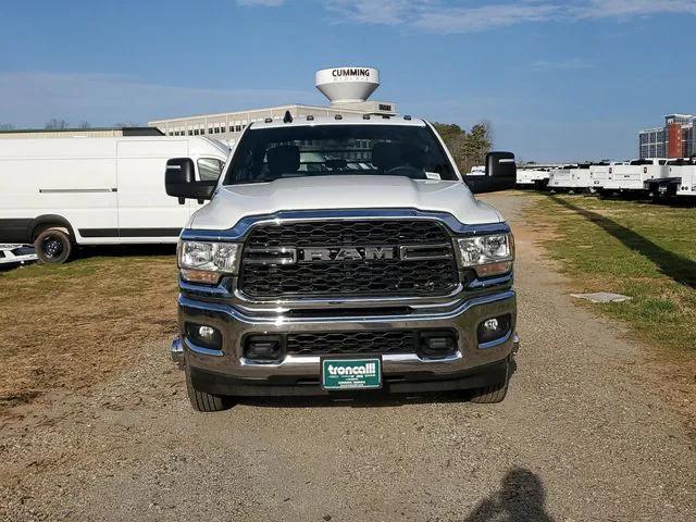 2024 RAM Ram 3500 Chassis Cab RAM 3500 TRADESMAN CREW CAB CHASSIS 4X4 60 CA