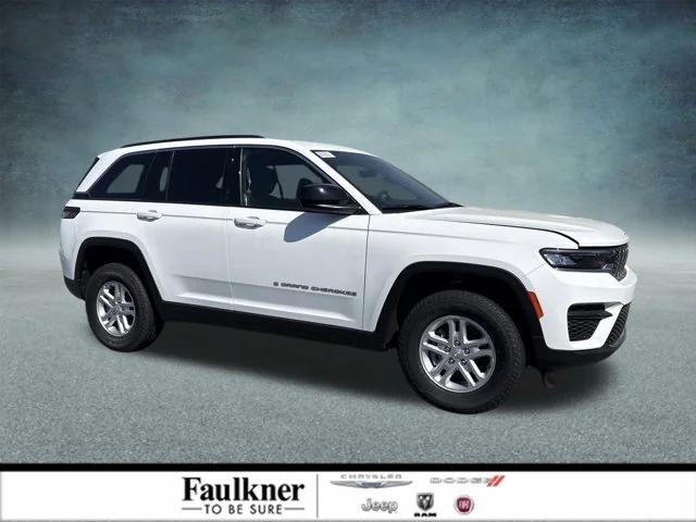2025 Jeep Grand Cherokee GRAND CHEROKEE LAREDO 4X4
