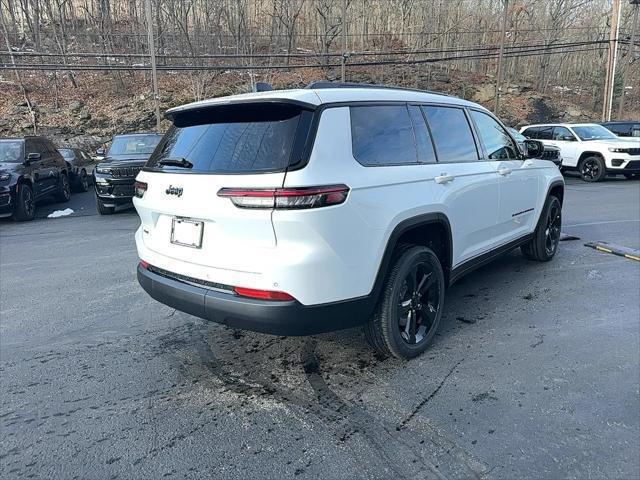 2025 Jeep Grand Cherokee GRAND CHEROKEE L ALTITUDE 4X4