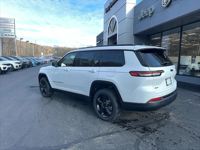 2025 Jeep Grand Cherokee GRAND CHEROKEE L ALTITUDE 4X4