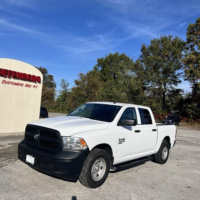 2022 RAM 1500 Classic Tradesman Crew Cab 4x4 57 Box