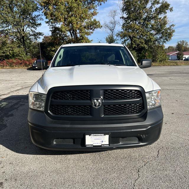 2022 RAM 1500 Classic Tradesman Crew Cab 4x4 57 Box