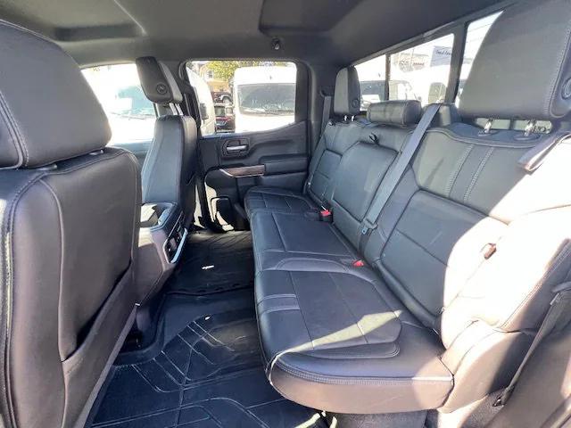 2021 Chevrolet Silverado 1500 2WD Crew Cab Short Bed High Country