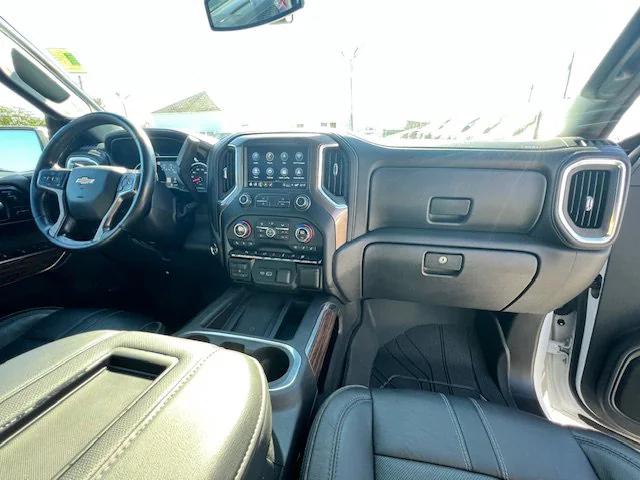2021 Chevrolet Silverado 1500 2WD Crew Cab Short Bed High Country