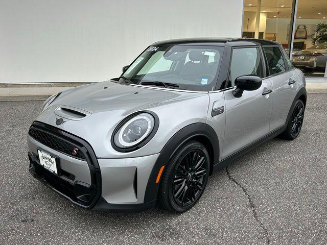 2024 MINI Hardtop