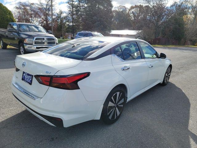 2022 Nissan Altima SV FWD