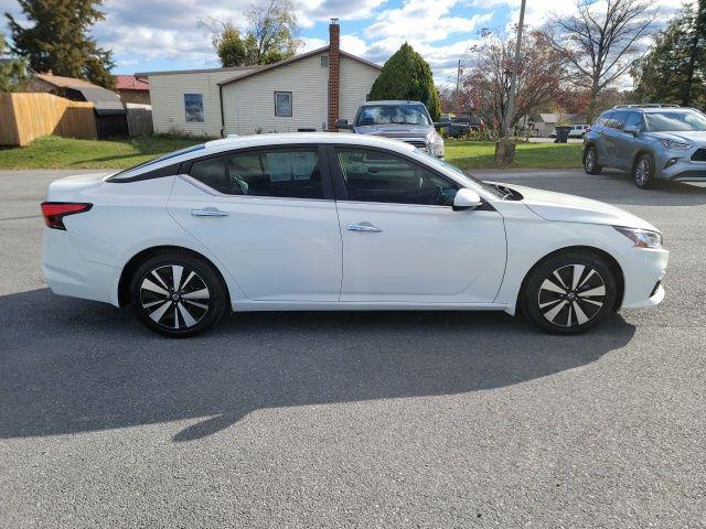 2022 Nissan Altima SV FWD