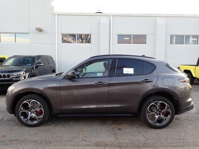 2025 Alfa Romeo Stelvio STELVIO AWD