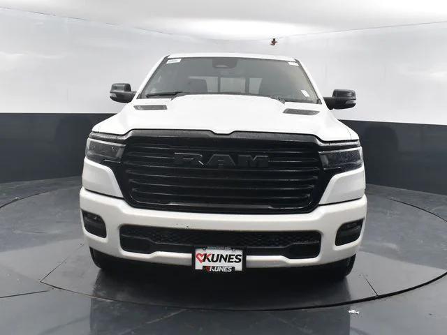 2025 RAM Ram 1500 RAM 1500 LARAMIE CREW CAB 4X4 64 BOX