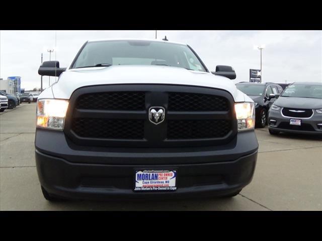 2022 RAM 1500 Classic Tradesman Crew Cab 4x4 57 Box