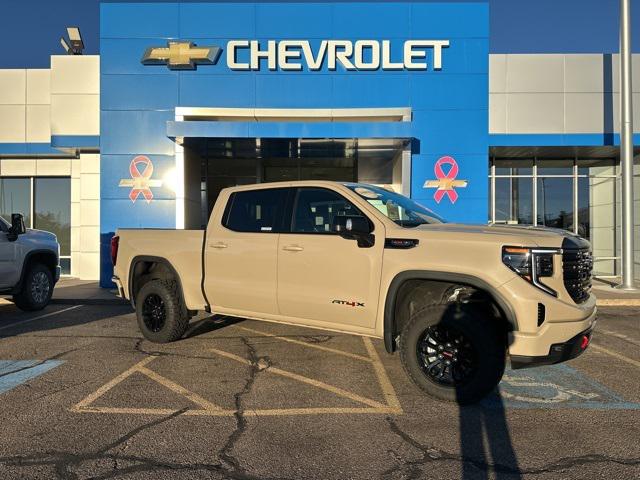 2023 GMC Sierra 1500 4WD Crew Cab Short Box AT4X