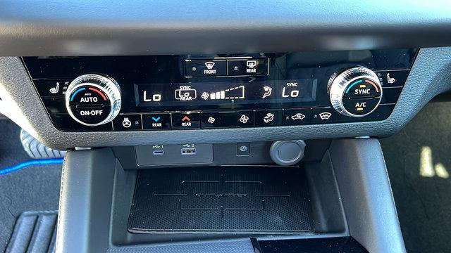 2025 Mitsubishi Outlander PHEV SEL S-AWC