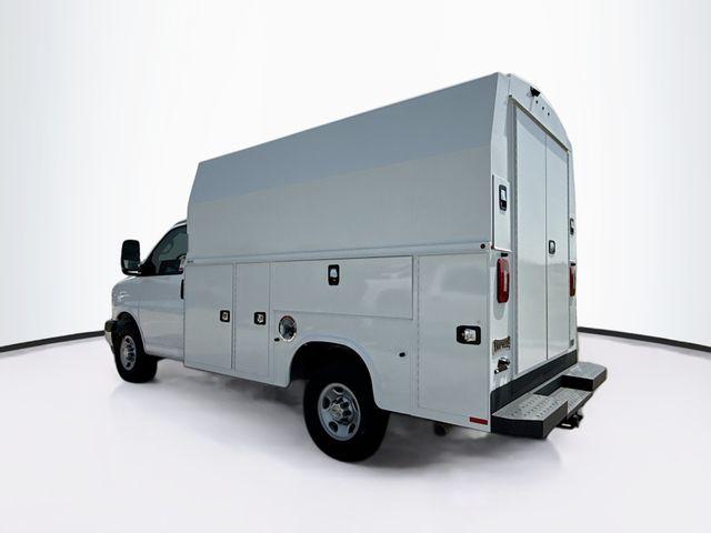 2024 Chevrolet Express Cutaway Work Van