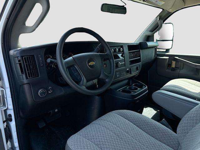 2024 Chevrolet Express Cutaway Work Van