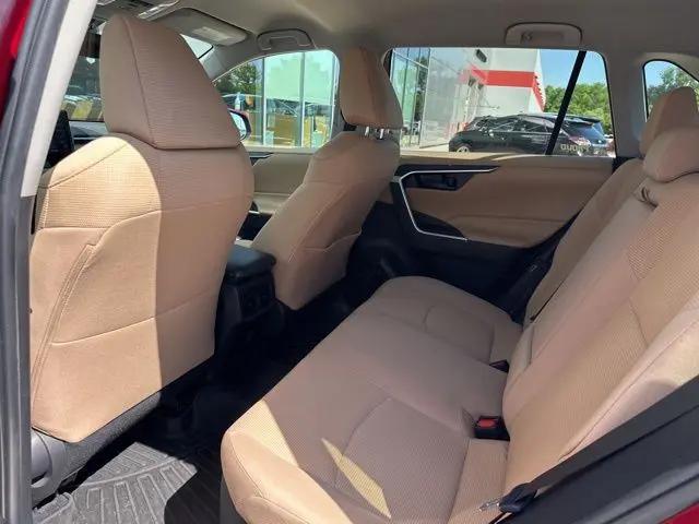 2022 Toyota RAV4 Hybrid LE