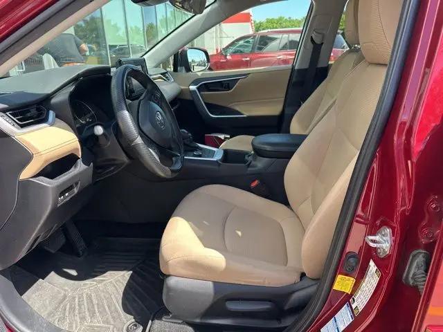 2022 Toyota RAV4 Hybrid LE