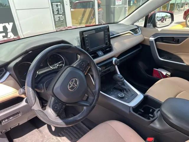 2022 Toyota RAV4 Hybrid LE