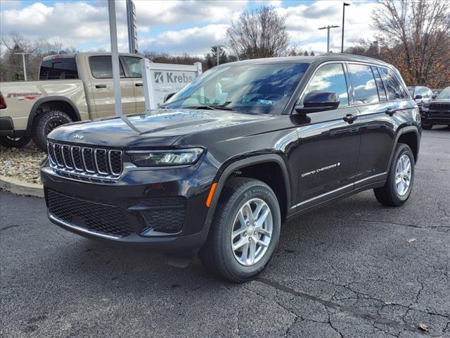 2025 Jeep Grand Cherokee GRAND CHEROKEE LAREDO X 4X4