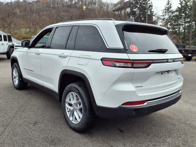 2025 Jeep Grand Cherokee GRAND CHEROKEE LAREDO X 4X4