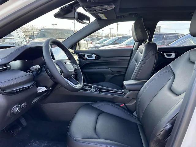 2025 Jeep Compass COMPASS LIMITED 4X4