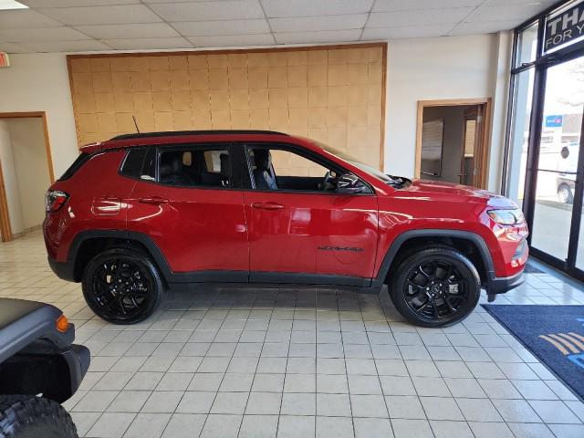 2025 Jeep Compass COMPASS LATITUDE 4X4