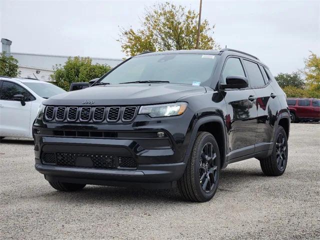 2025 Jeep Compass COMPASS LATITUDE 4X4
