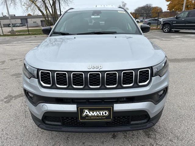 2025 Jeep Compass COMPASS LATITUDE 4X4