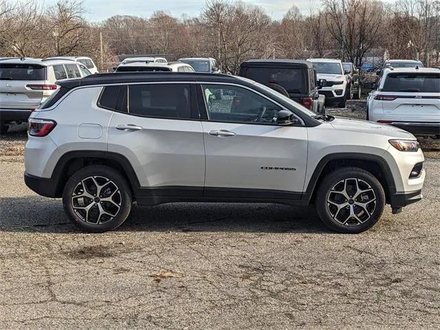 2025 Jeep Compass COMPASS LIMITED 4X4