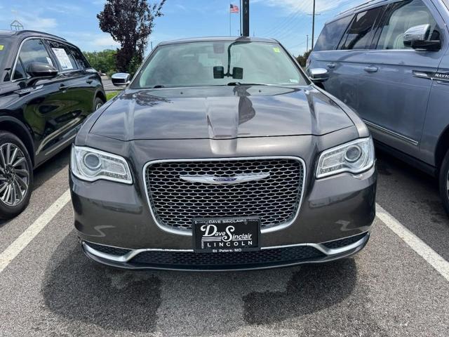 2020 Chrysler 300 Touring L