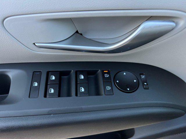 2025 Hyundai Tucson SEL - Photo 16