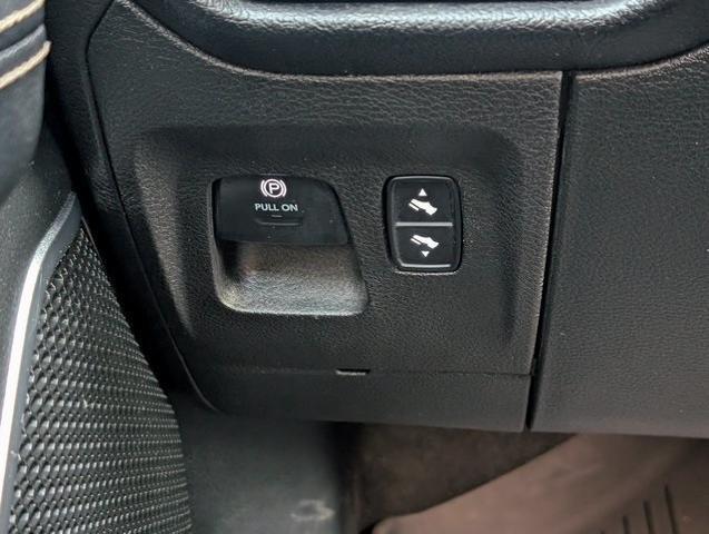 2019 Ram 1500 Laramie Crew Cab 4x4 57 Box