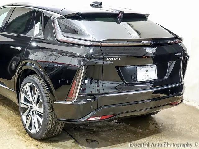 2025 Cadillac iQ Luxury w/1SE