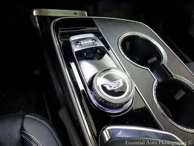 2025 Cadillac iQ Luxury w/1SE