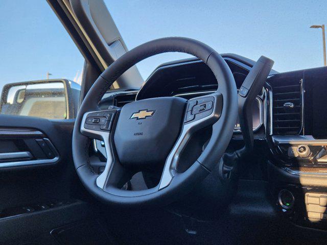 2025 Chevrolet Silverado 1500 LT 4WD