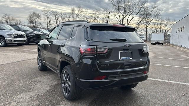 2025 Jeep Compass COMPASS LIMITED 4X4