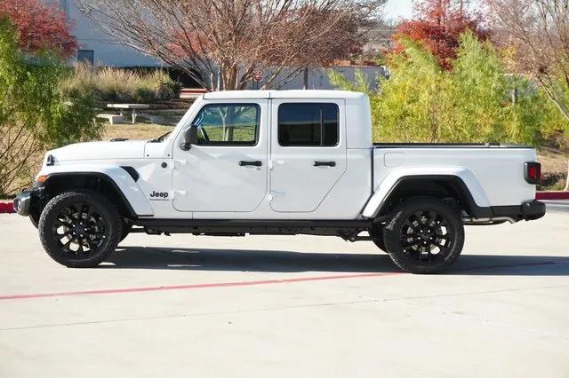 2025 Jeep Gladiator GLADIATOR NIGHTHAWK 4X4