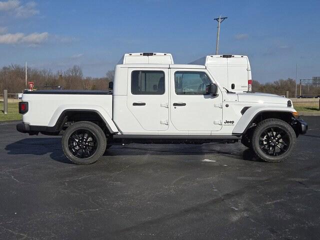 2025 Jeep Gladiator GLADIATOR NIGHTHAWK 4X4