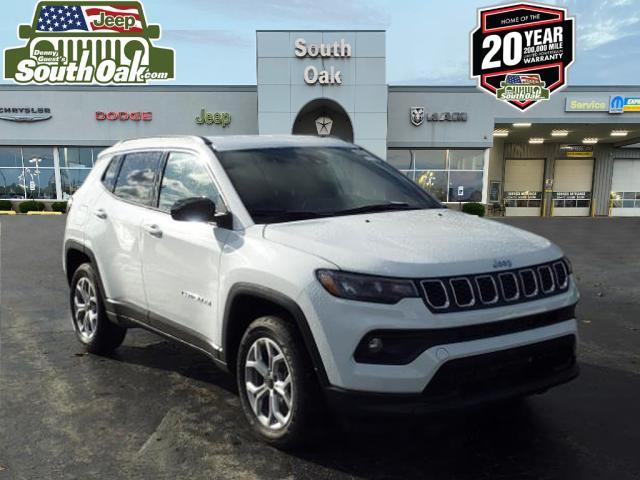 2025 Jeep Compass COMPASS LATITUDE 4X4