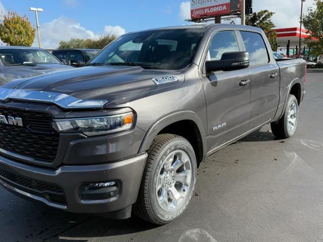 2025 RAM Ram 1500 RAM 1500 BIG HORN CREW CAB 4X2 57 BOX