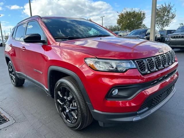 2025 Jeep Compass COMPASS LATITUDE 4X4