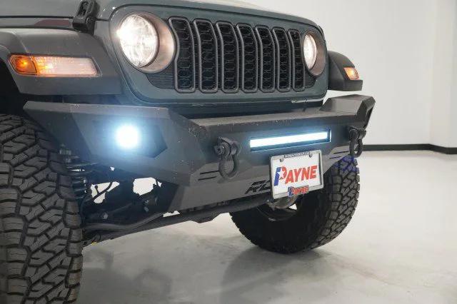 2025 Jeep Gladiator GLADIATOR SPORT 4X4
