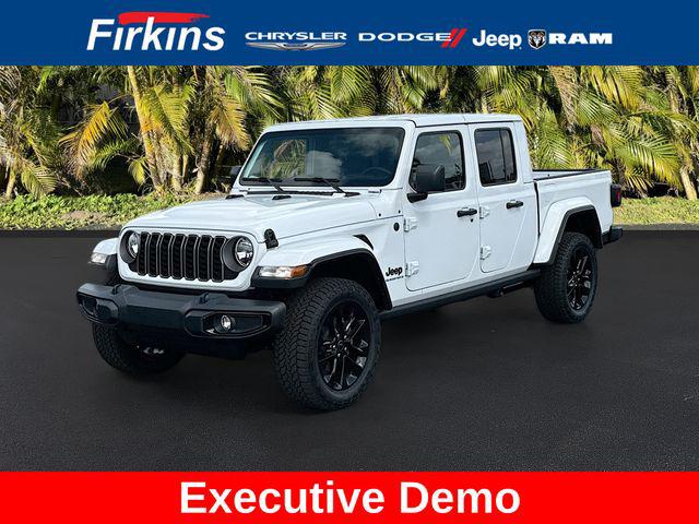 2025 Jeep Gladiator GLADIATOR NIGHTHAWK 4X4