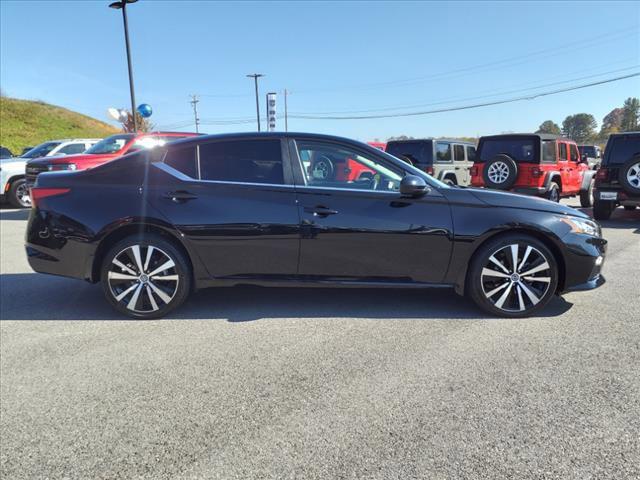 2022 Nissan Altima SR Intelligent AWD