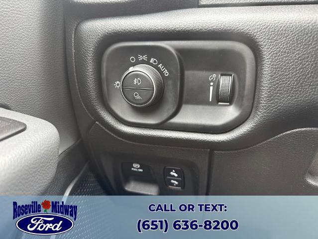 2020 Ram 1500 Big Horn Crew Cab 4x4 5'7" Box